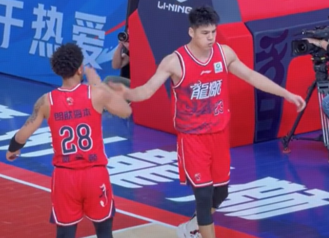 开云登录入口-北控刚打好一场又崩了！防守反击顶不住，张庆鹏挂机，还是没希望