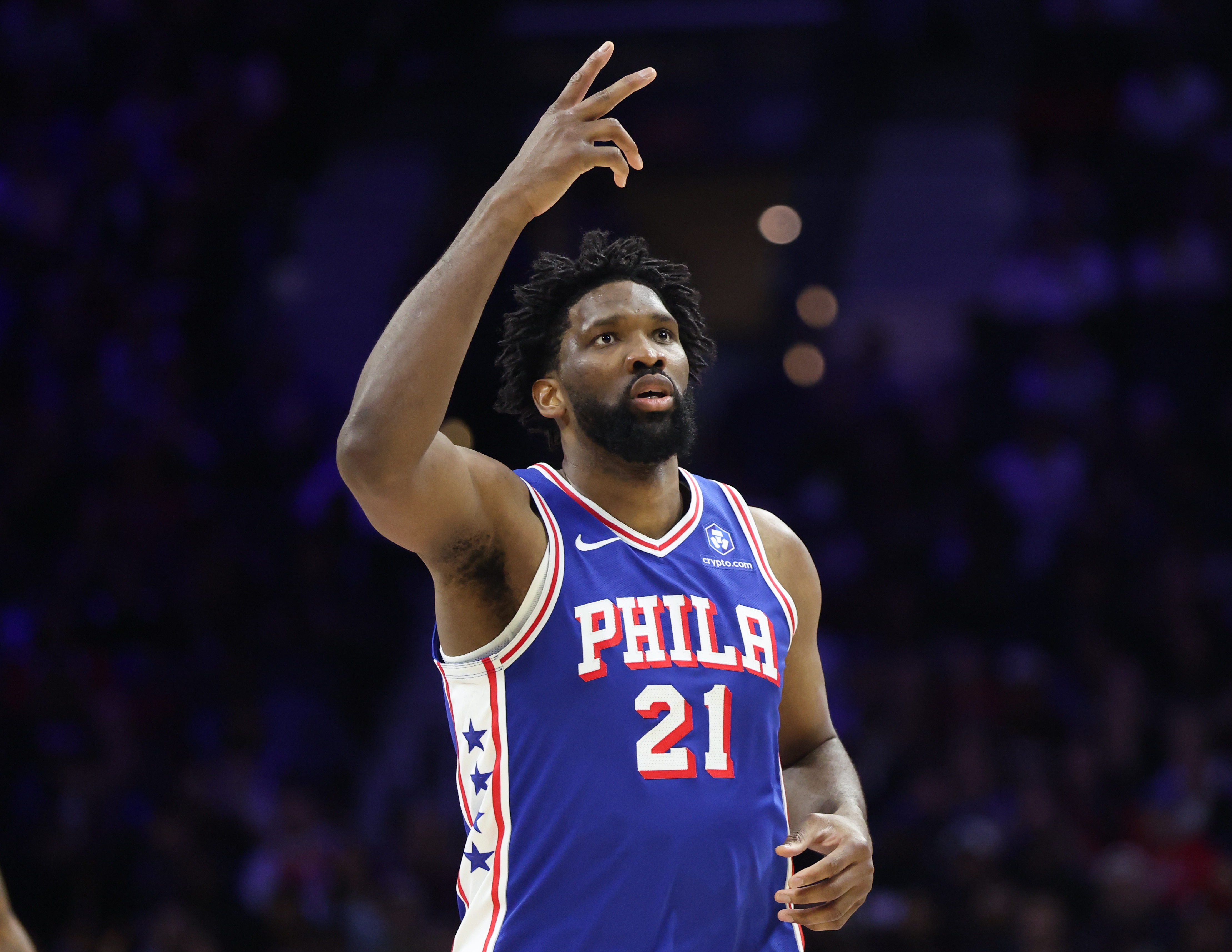 开云-爱游戏-上次东决还是艾弗森时期！铁林：恩比德保持健康 76人能进东决